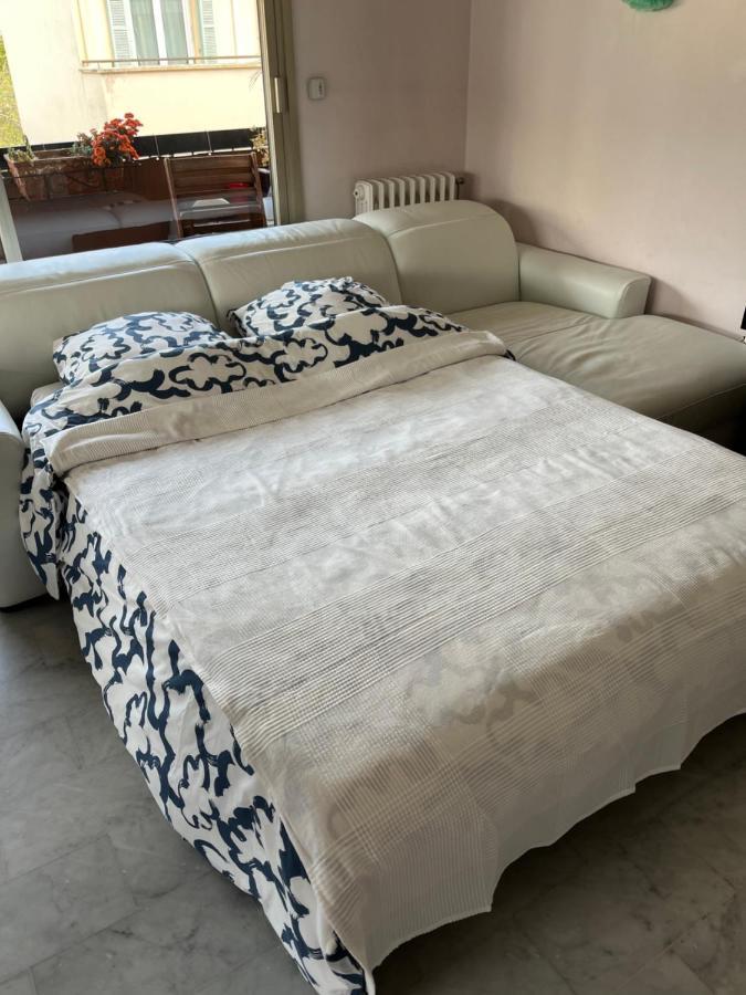 Chambre Privee Avec Terrasse Au Port De Nice Buitenkant foto